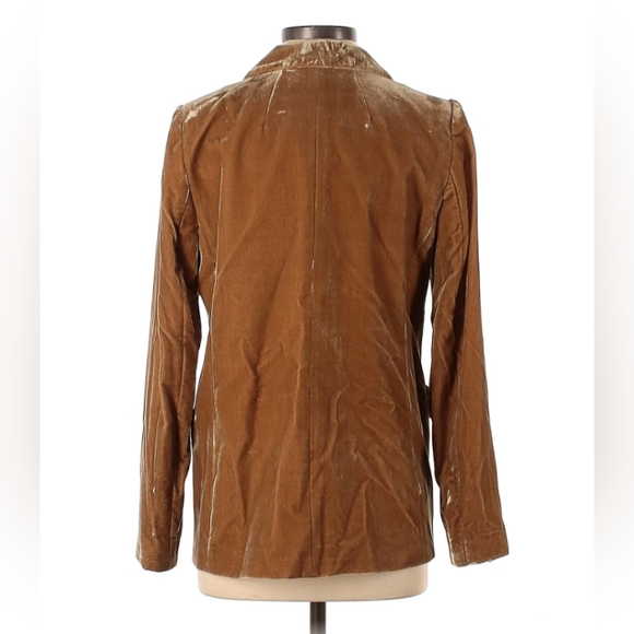 Blazer - Picture 2 of 2